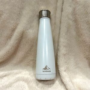 Insulated water bottle